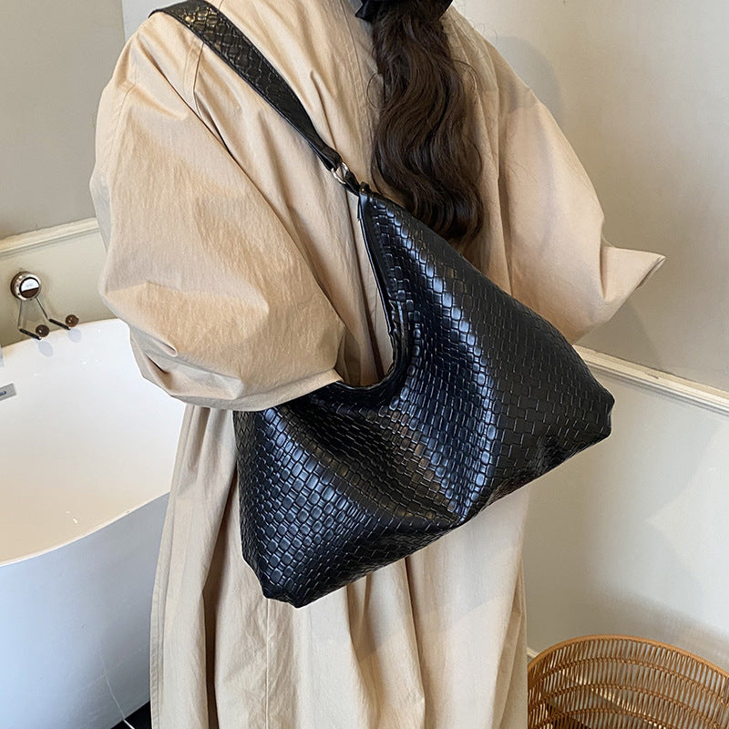 Shoulder Bag Women's Bag Retro Premium Underarm Bag Large Capacity Woven Bag Commuter Tote