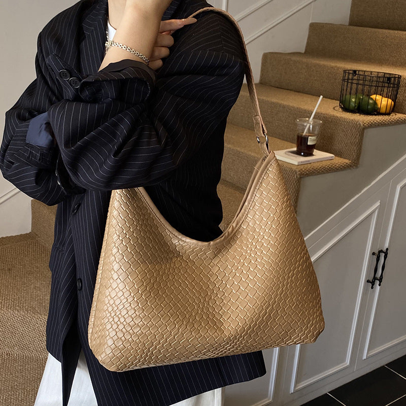 Shoulder Bag Women's Bag Retro Premium Underarm Bag Large Capacity Woven Bag Commuter Tote