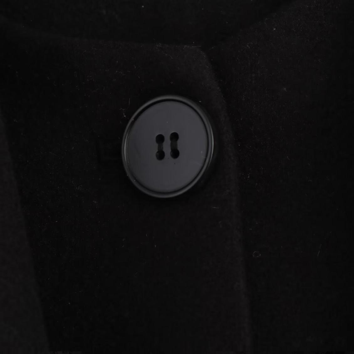 Anna Manteljas met Sjaal